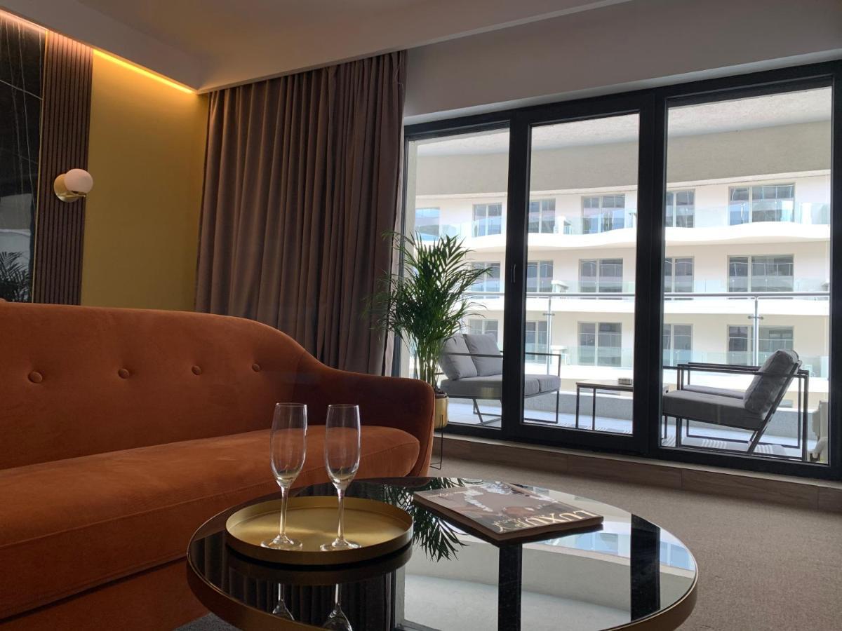 Luxury Sahara Noir Mamaia Nord Apartment Ngoại thất bức ảnh