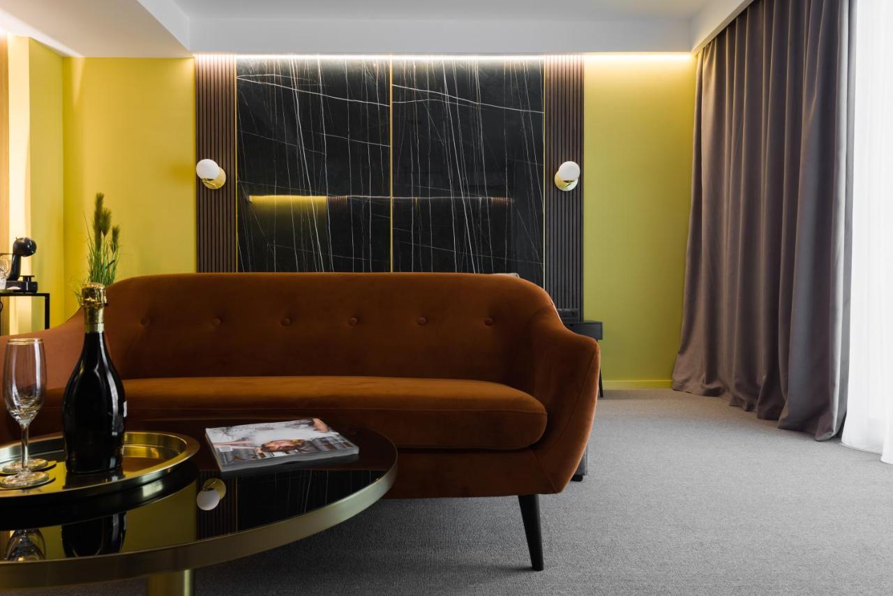 Luxury Sahara Noir Mamaia Nord Apartment Ngoại thất bức ảnh